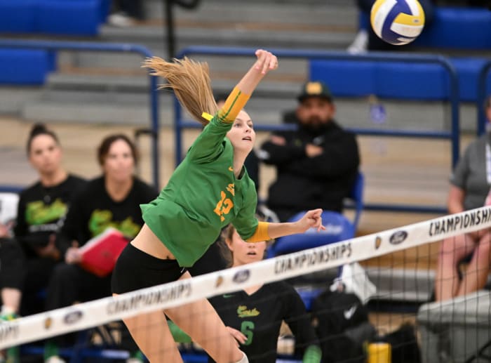 Mater Dei 3, Mira Costa 0 2023 girls vball SS D1 championship by Heston Quan 11-04-2023110420233 (1)